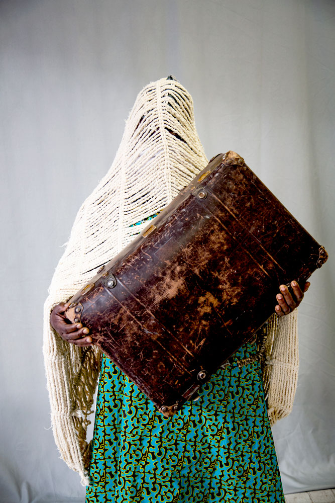 © FATOUMATA DIABATÉ, Words - Photos
