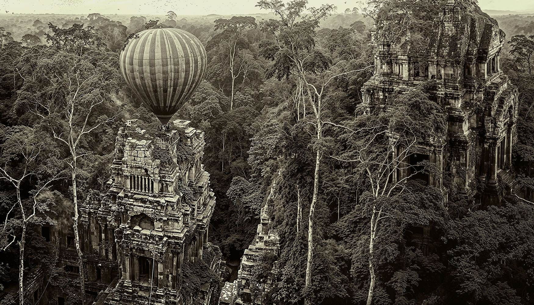 © JOAN FONTCUBERTA, Viajes Extraordinarios #13, 2024