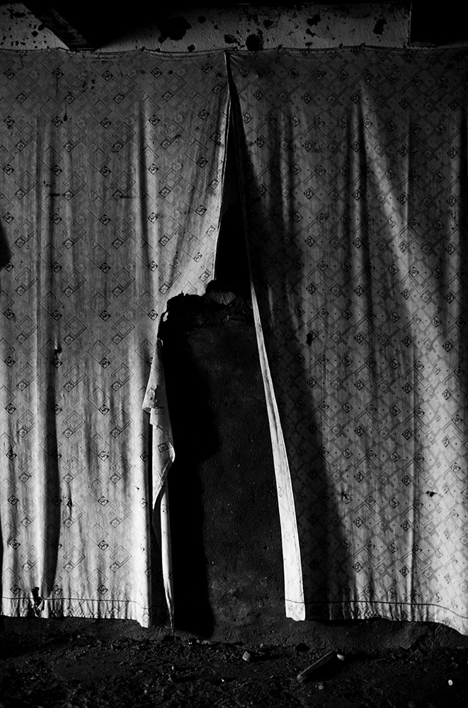 © João Mota da Costa, Open Your Eyes, Fotografia Digital Impressão jacto tinta Papel Hahnemuhle Photo Rag Barita C/40,5x57 1/1 + PA, assinadas pelo autor